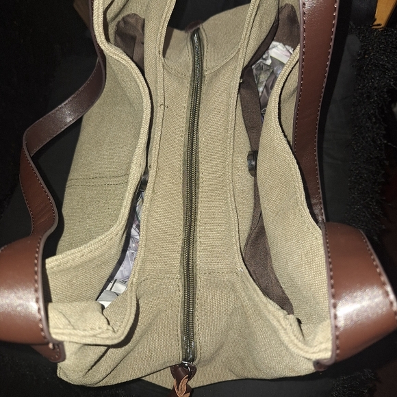 K2 CLASSIC Elegant Tan Tote Bag with Brown Accents** - Picture 6 of 9